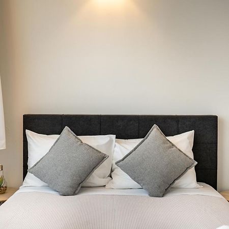 White & Gray Apartment Resmo Dış mekan fotoğraf