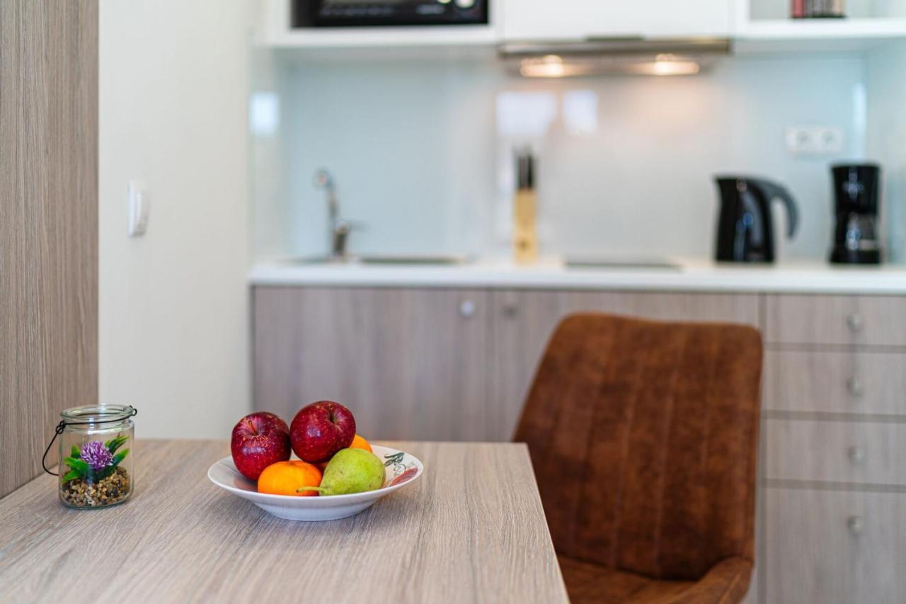 White & Gray Apartment Resmo Dış mekan fotoğraf